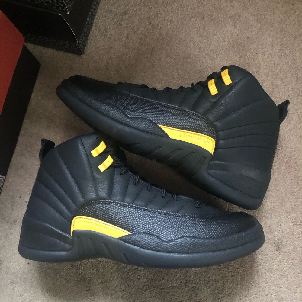Jordan Retro 12 Black Taxi